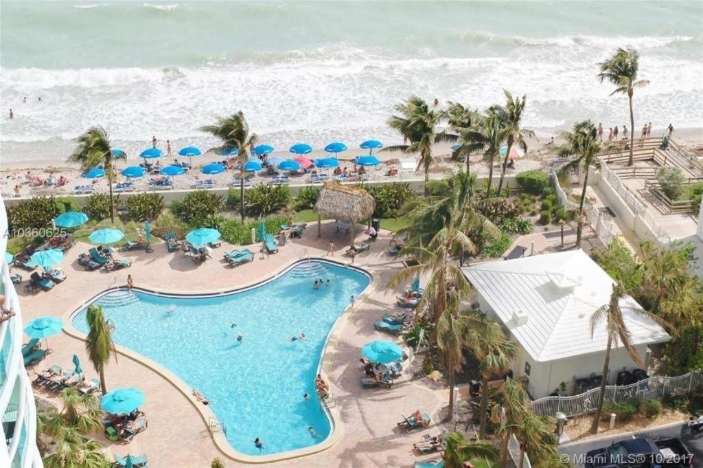 2Bd Condo Christmas Retreat Pool Beachside Hollywood Ngoại thất bức ảnh