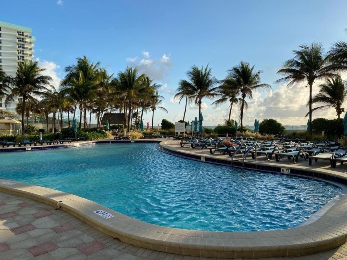 2Bd Condo Christmas Retreat Pool Beachside Hollywood Ngoại thất bức ảnh